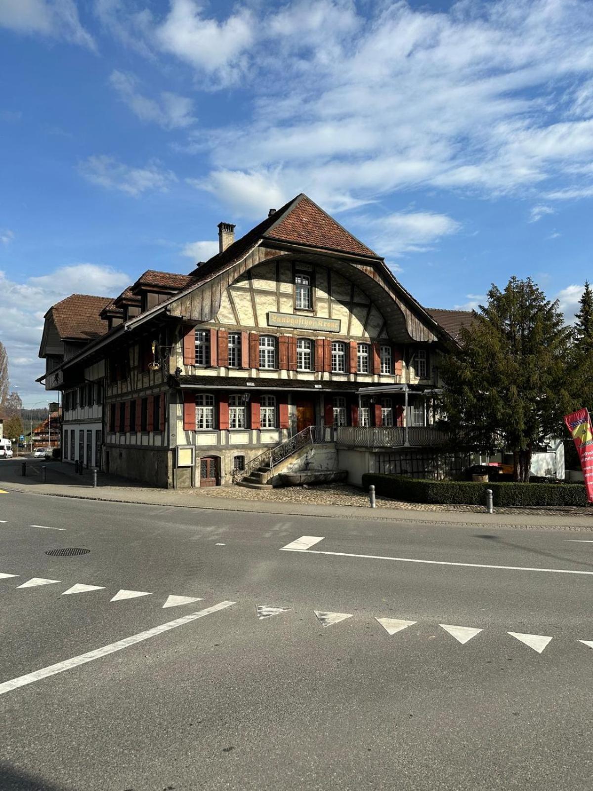 Hotel Krone Uetendorf Eksteriør bilde